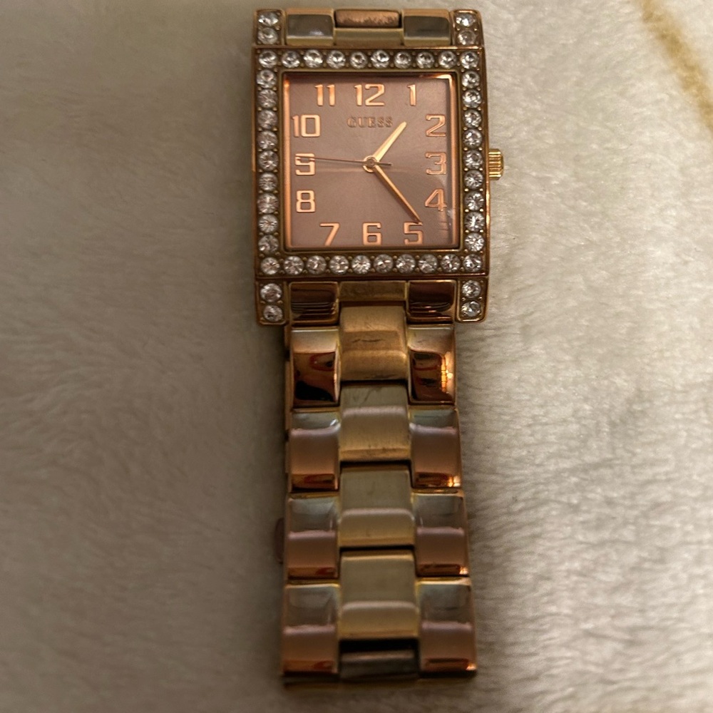 Guess Rose gold women’s watch EUC